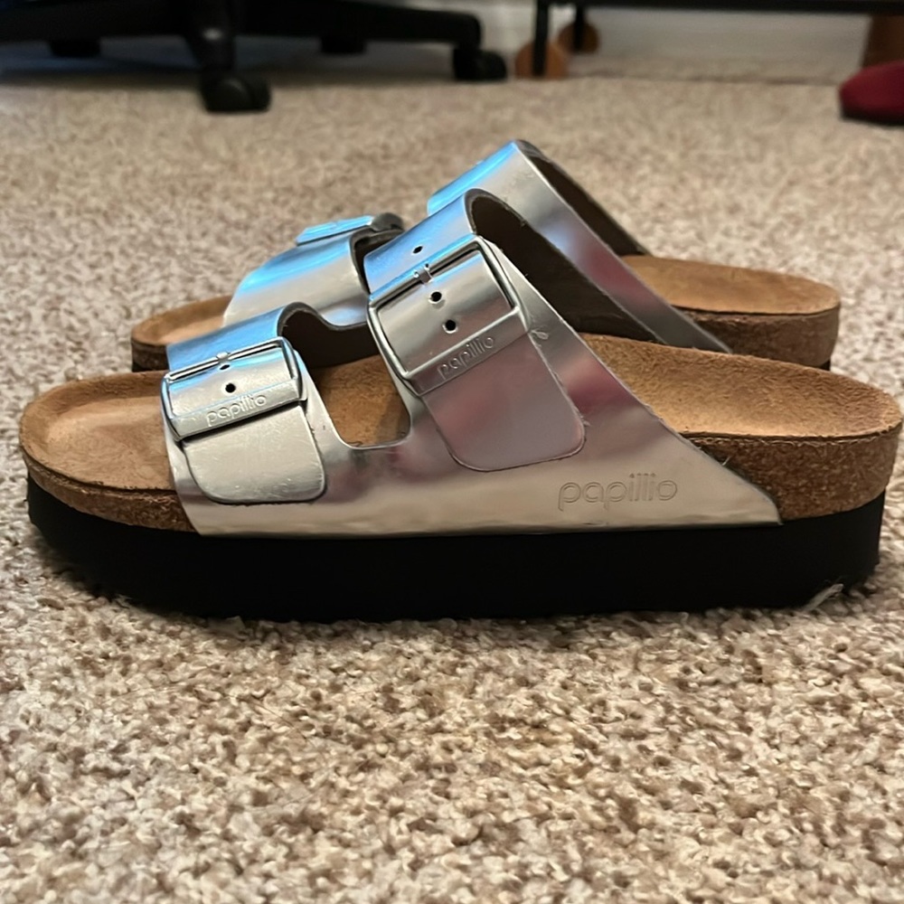 EUC Silver platform sandal Papillio Birkenstock